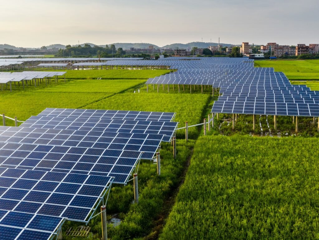 Map comparing agrivoltaic potential across India with current deployment locations.